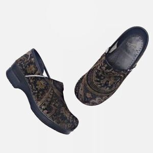 Vtg DANSKO Velvet Paisley Slip On Clogs Tapestry Workwear Comfort Nurse Shoes 40